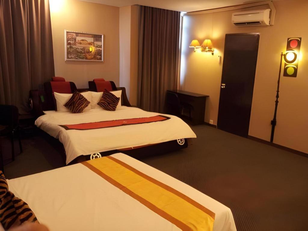 Paragon City Hotel Ipoh Exteriör bild